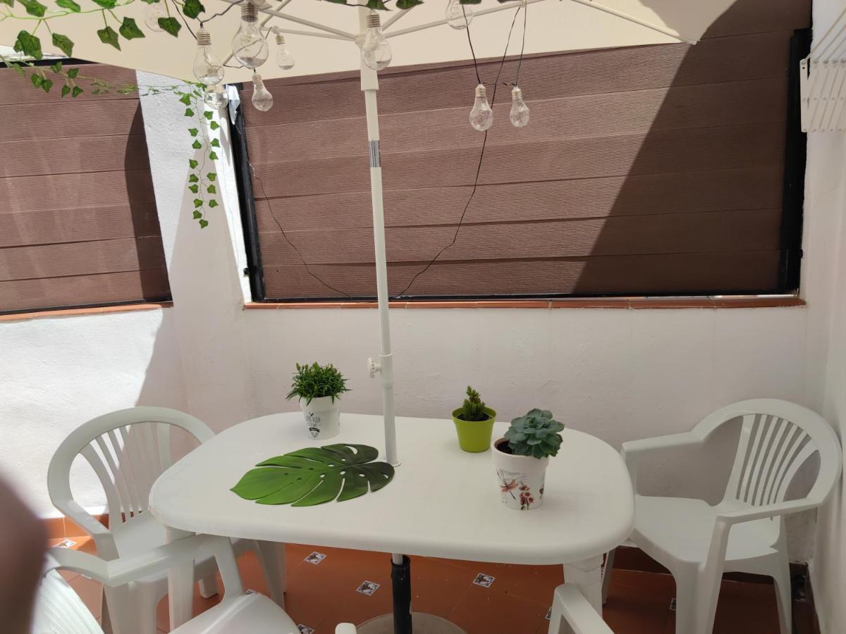 Encantadora Casa Con Patio รอนดา ภายนอก รูปภาพ