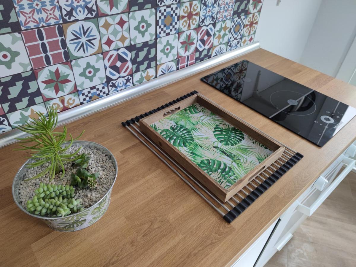 Encantadora Casa Con Patio รอนดา ภายนอก รูปภาพ