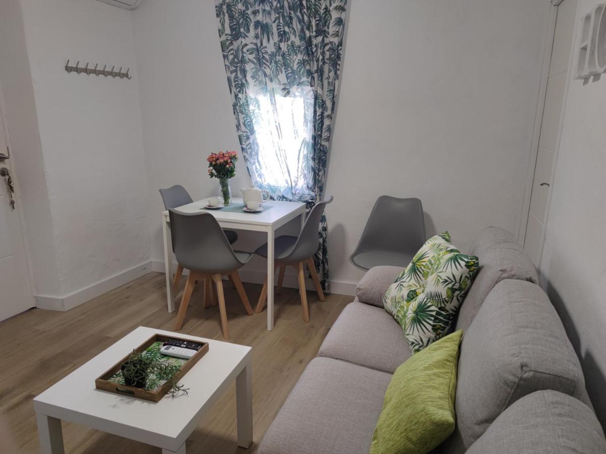 Encantadora Casa Con Patio รอนดา ภายนอก รูปภาพ