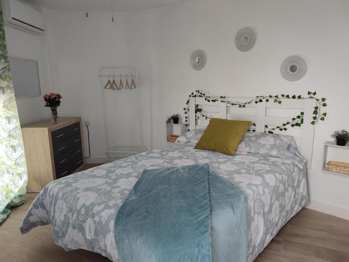 Encantadora Casa Con Patio รอนดา ภายนอก รูปภาพ