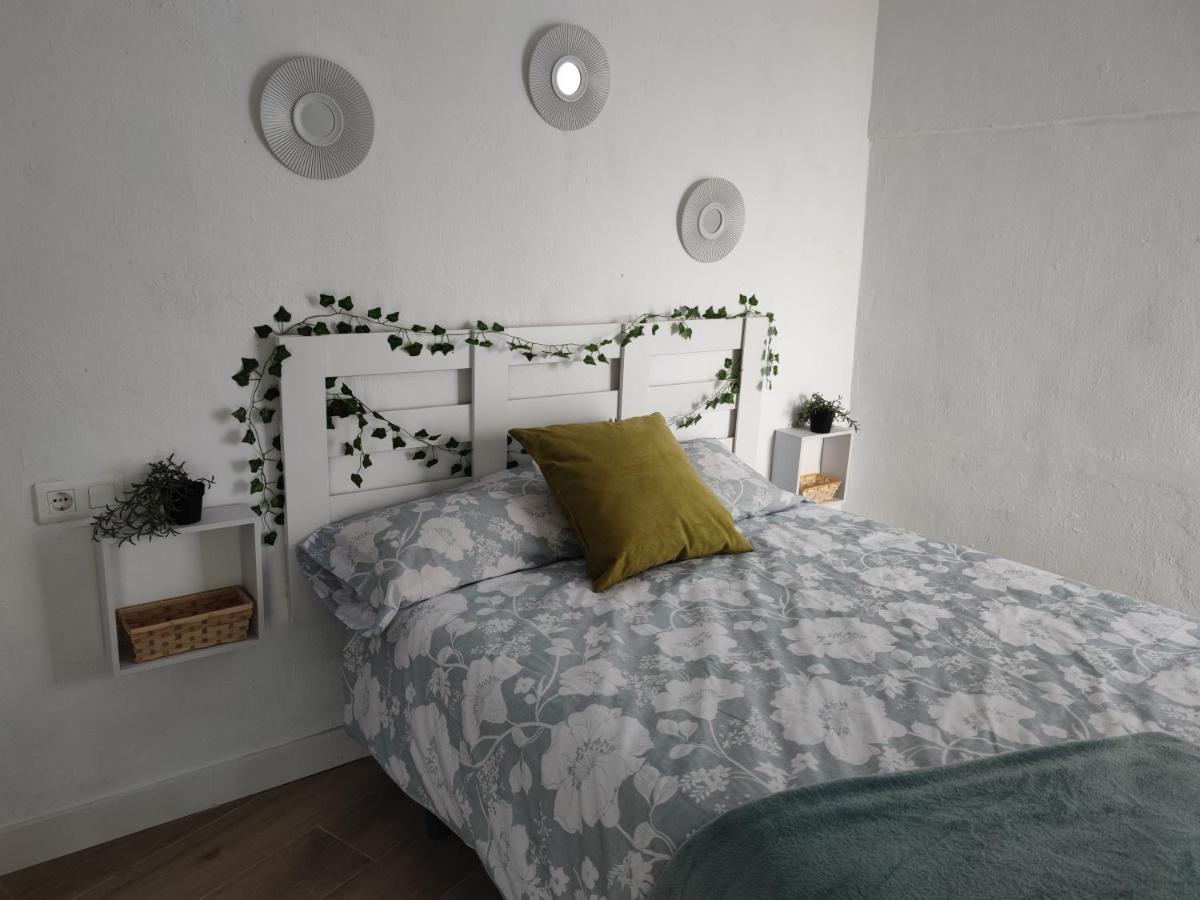 Encantadora Casa Con Patio รอนดา ภายนอก รูปภาพ